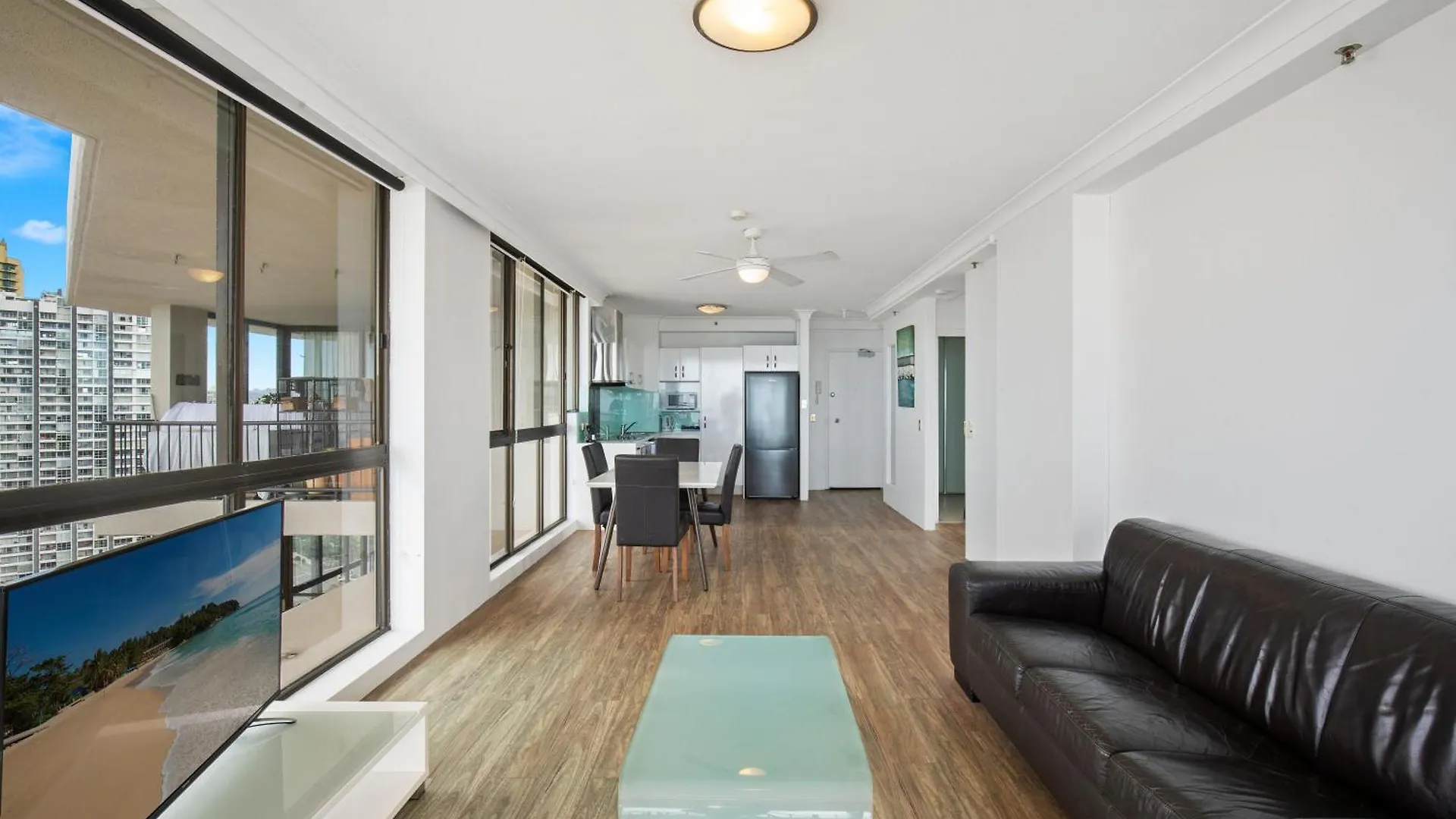 Capricorn One Beachside Holiday Apartments - Official Голд-Кост 4*,  Австралия