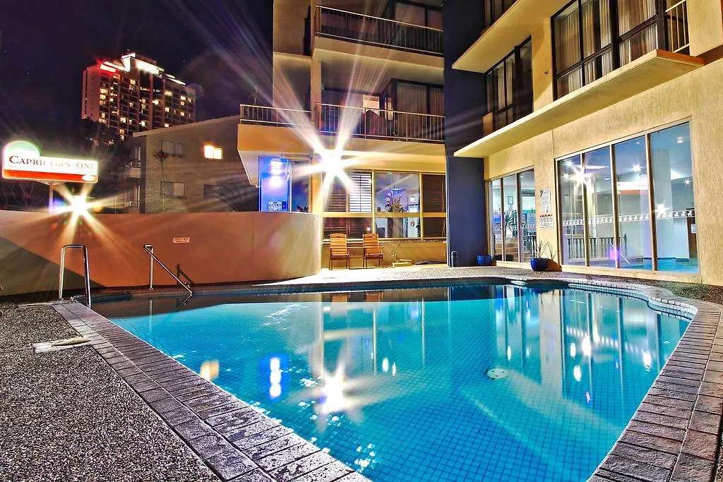 **** Апарт-отель Capricorn One Beachside Holiday Apartments - Official Голд-Кост Австралия