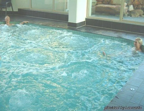 Capricorn One Beachside Holiday Apartments - Official Голд-Кост 4*,