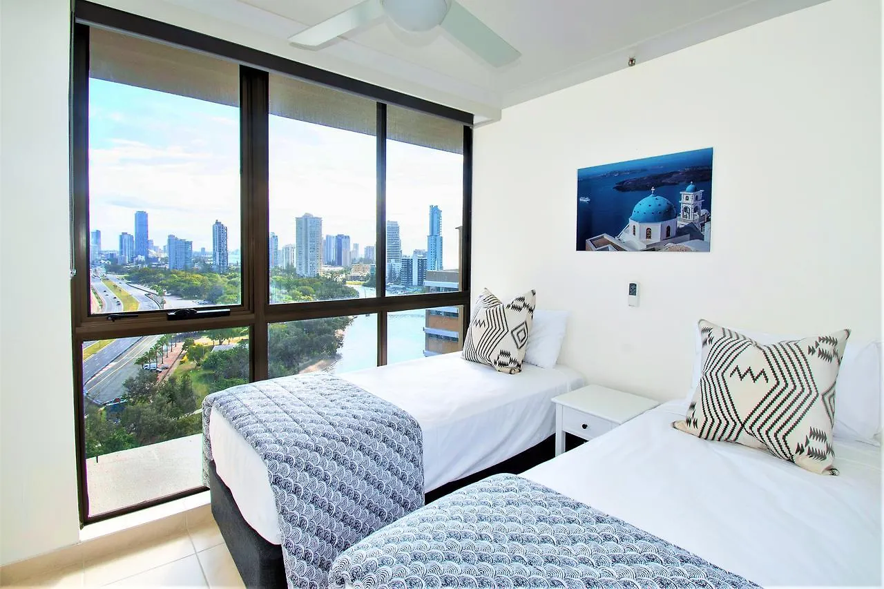 **** Апарт-отель Capricorn One Beachside Holiday Apartments - Official Голд-Кост Австралия