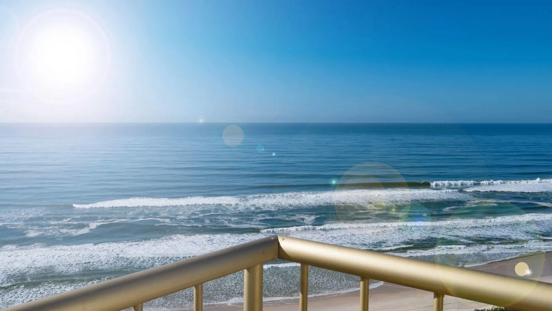 **** Апарт-отель Capricorn One Beachside Holiday Apartments - Official Голд-Кост Австралия