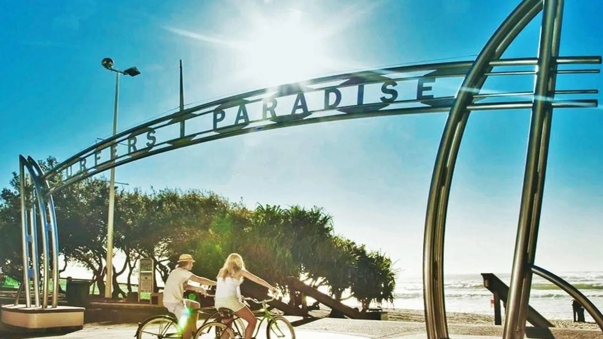 Апарт-отель Capricorn One Beachside Holiday Apartments - Official Голд-Кост