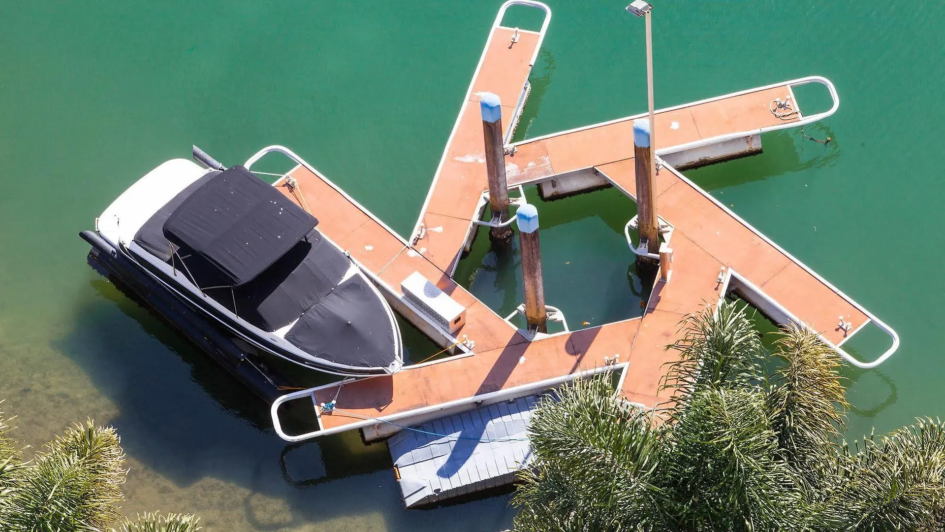 Capricorn One Beachside Holiday Apartments - Official Голд-Кост 4*,  Австралия