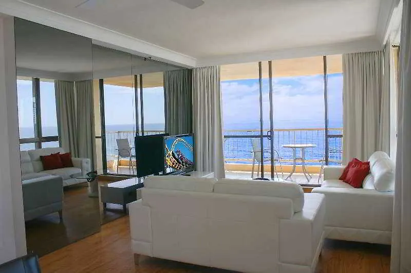 Апарт-отель Capricorn One Beachside Holiday Apartments - Official Голд-Кост