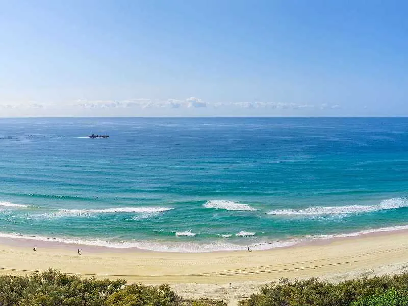 Апарт-отель Capricorn One Beachside Holiday Apartments - Official Голд-Кост